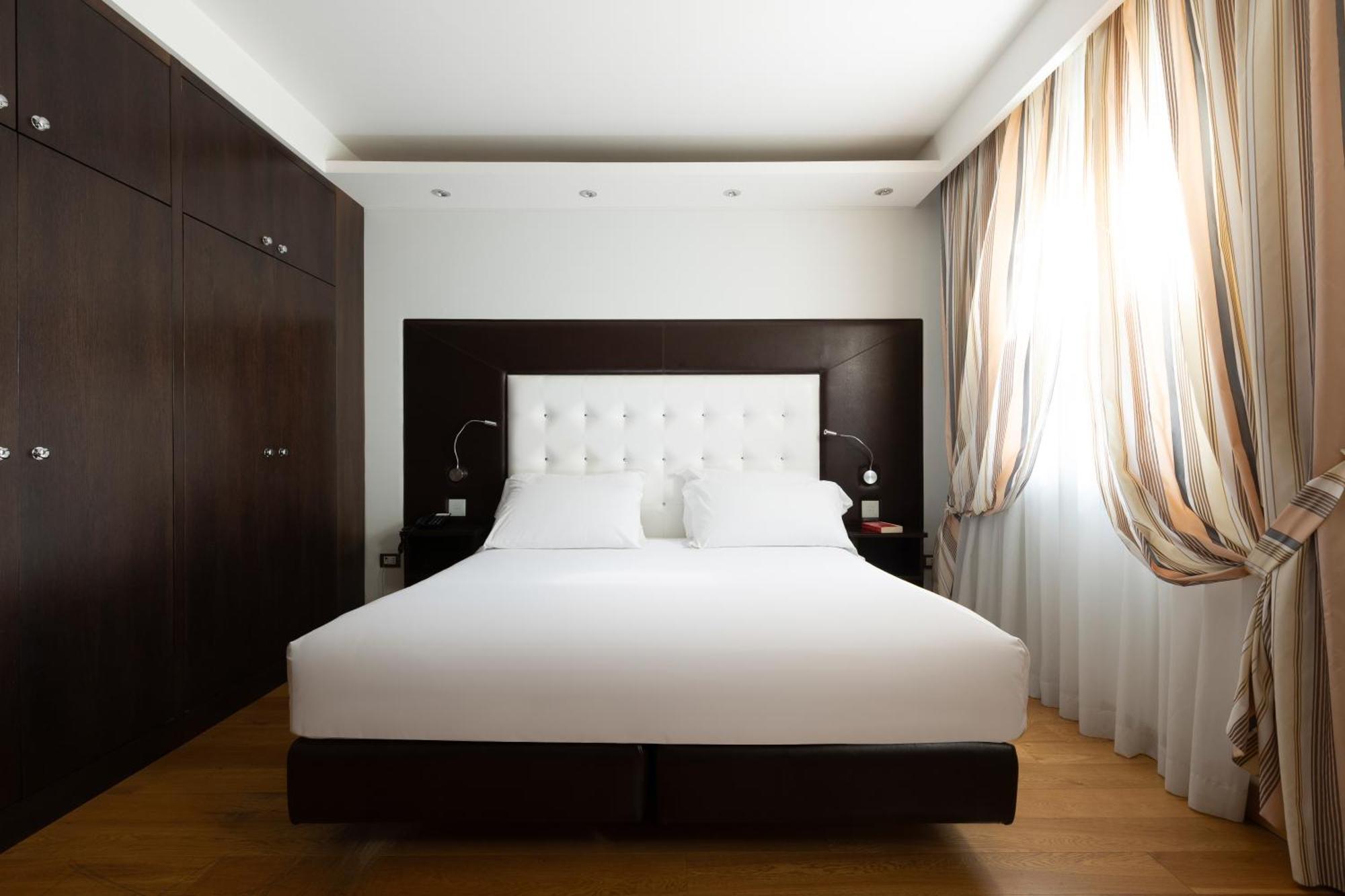 Hotel Royal Caserta Eksteriør bilde